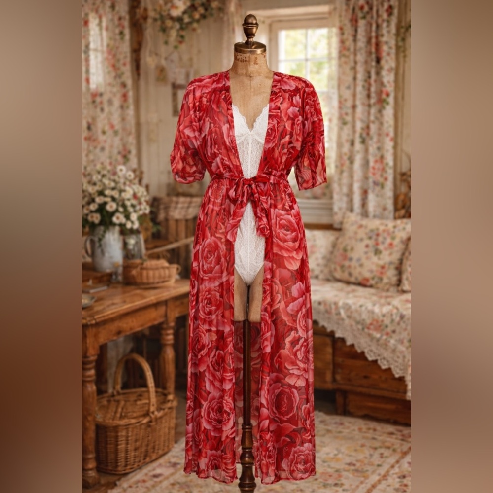 Vintage La Senza Rose Robe
